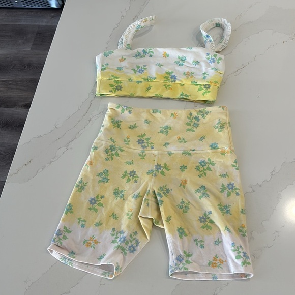 Bandier x Sincerely Jules The Rue Ruffle Bra and Biker Shorts - Picture 8 of 12